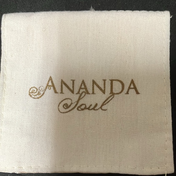 Ananda Soul Into the Light necklace - Picture 8 of 8